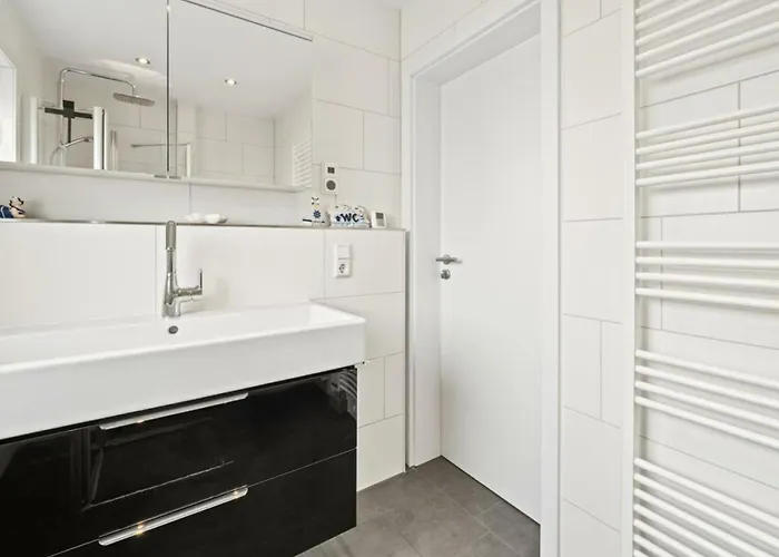 In With Swimming Pool *